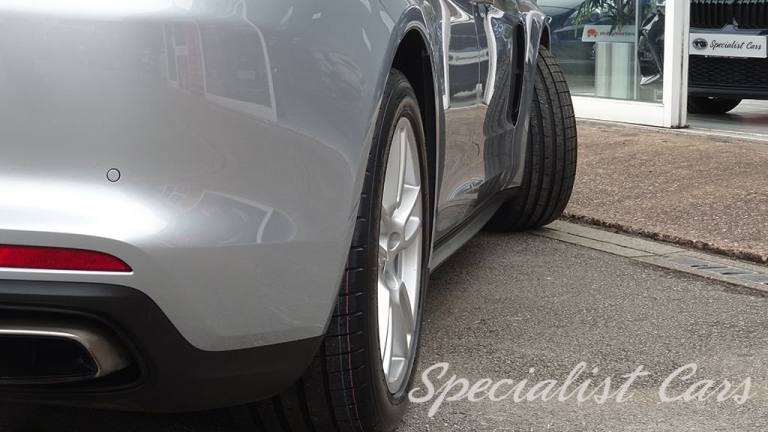 2017 Porsche Panamera 3.0 V6 4 Saloon 5dr Petrol PDK 4WD Euro 6 (s/s) (330 ps) Hatchback Petrol A...