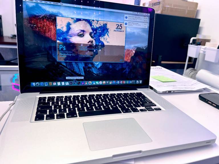 Apple MacBook Pro 15" Core2Duo 2.66GHz 8GB Ram 256GB SSD Logic Pro X Ableton Waves Microsoft Office