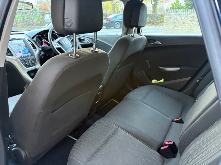Vauxhall, ASTRA, AUTOMATIC, 2010, 1 Year MOT