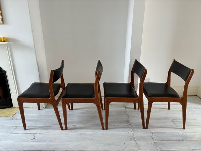 Set of 4 Johannes Andersen Dining Chairs (Set of 4) – Danish