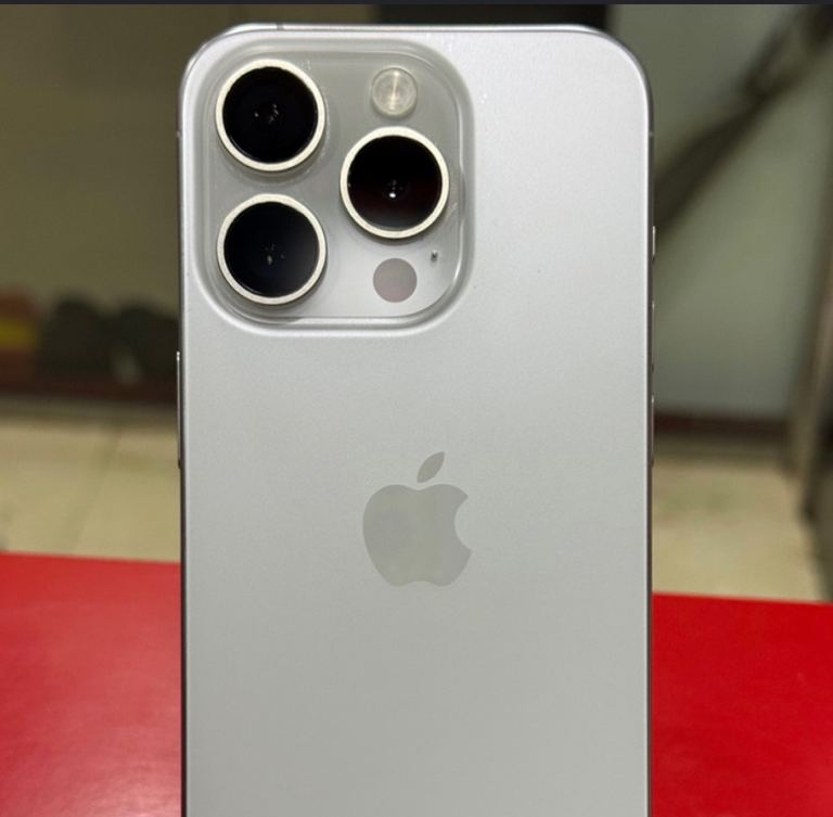 iPhone 15 Pro 256 gb  