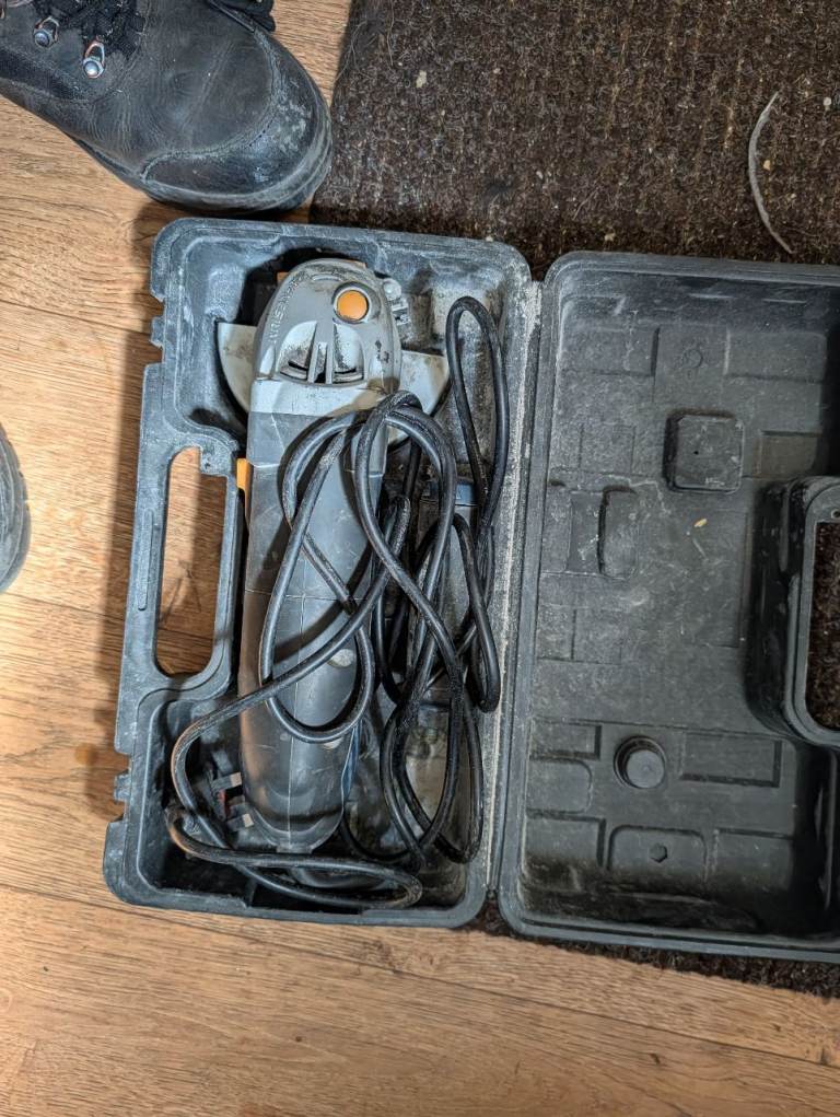Challenge Angle Grinder with Case – Good Condition