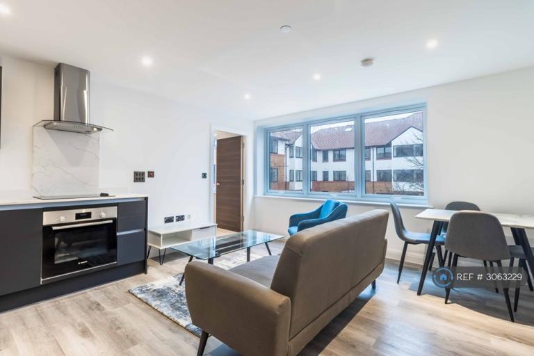1 bedroom flat in Swan Courtyard, Birmingham, B26 (1 bed) (#3063229)
