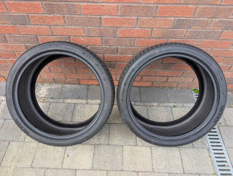 2 x New 255 35 20 Nexen N'blue 4season 2 Tyres 