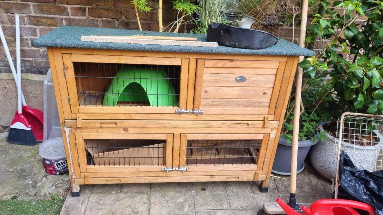 Guinea pig or rabbit Hutch 