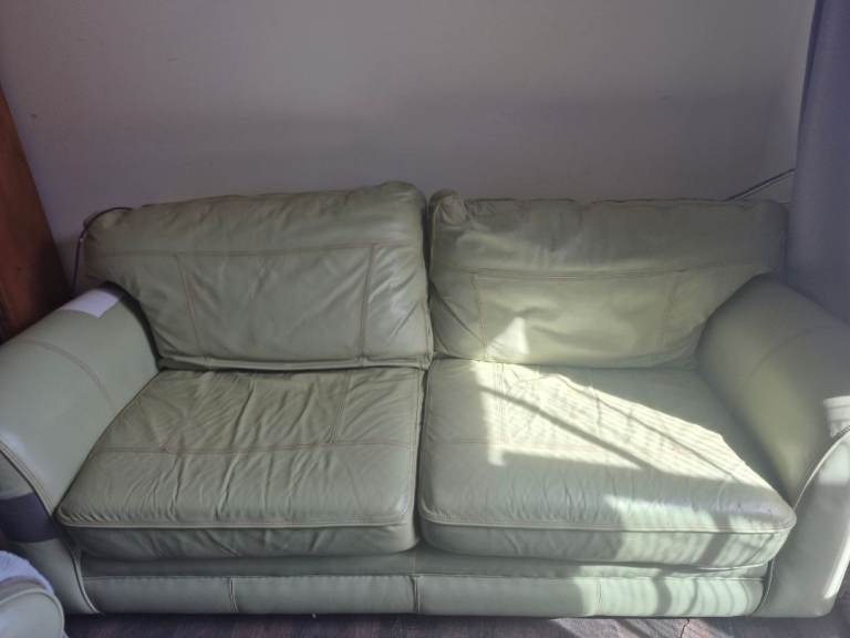 Real leather 3 piece suite