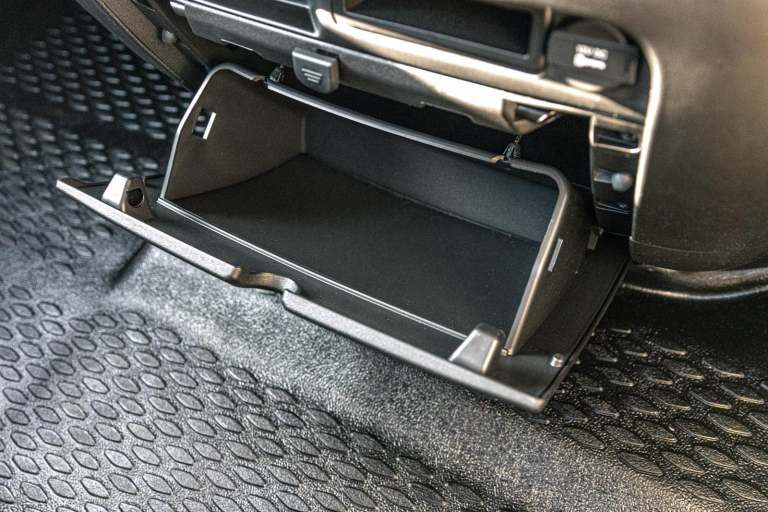 2025 IVECO DAILY 7.2T 180BHP MANUAL RECOVERY TRUCK TILT AND SLIDE FULLY LOADED!