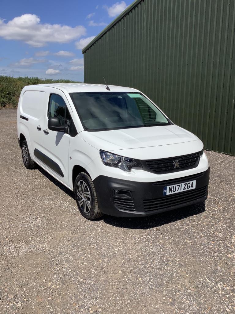 2021 Peugeot Partner 950 1.5 LWB BlueHDi 100 Professional Premium Van PANEL VAN Diesel Manual
