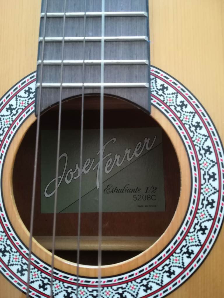 image for Jose Ferrer Estudiante 1/2 Guitar 