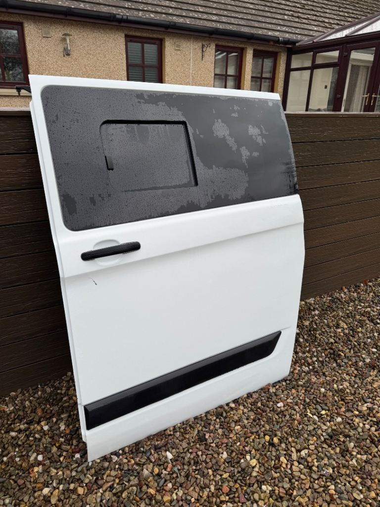 FORD TRANSIT CUSTOM NEARSIDE SIDE LOADING DOOR