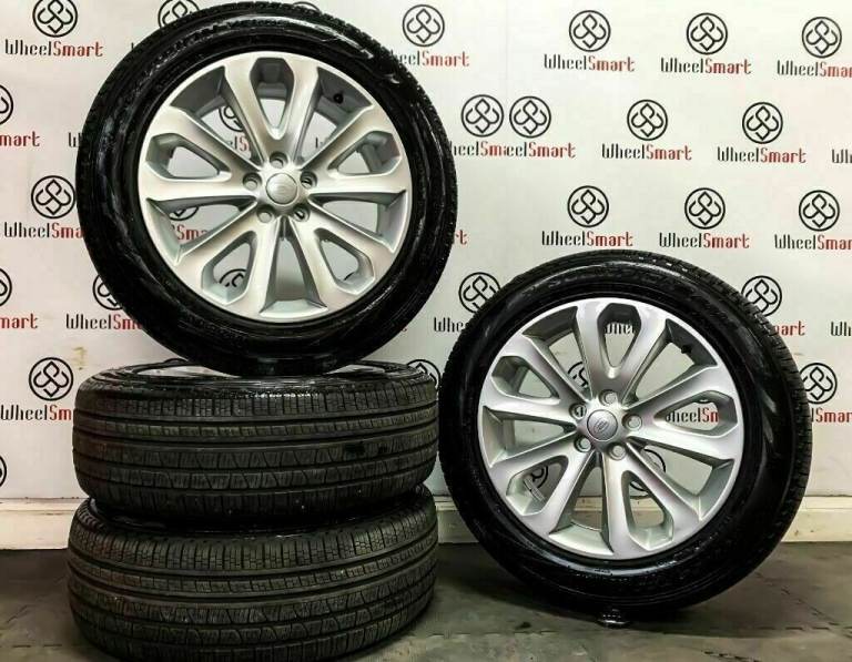 GENUINE RANGE ROVER ALLOY WHEELS & PIRELLI TYRES - GLOSS SILVER