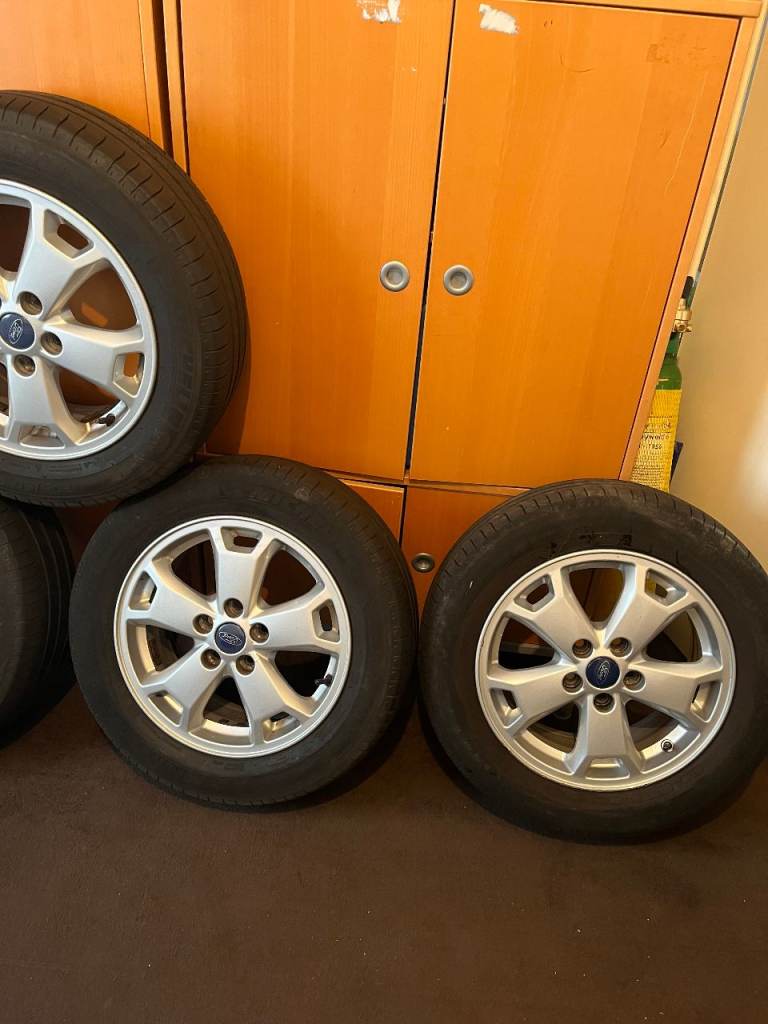 Ford 16 inch alloy wheels 4x 
