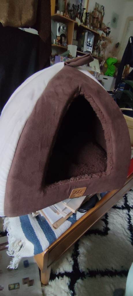 Ancol Sleepy Paws cat bed