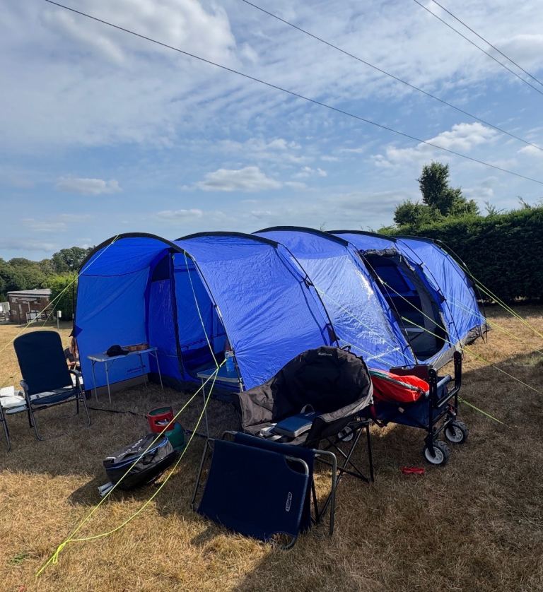 6 Berth Tent and windbreaker 