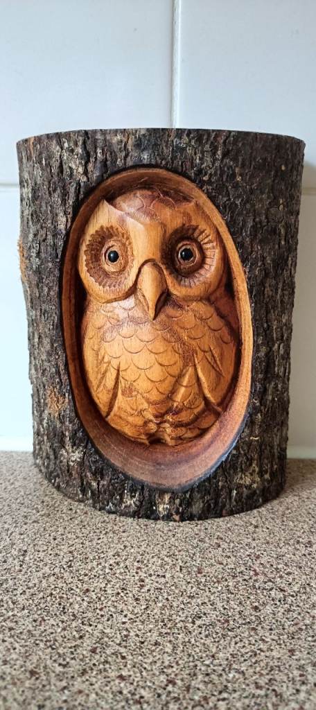 Hand-Carved Wooden Owl Log Ornament – Rustic Decor