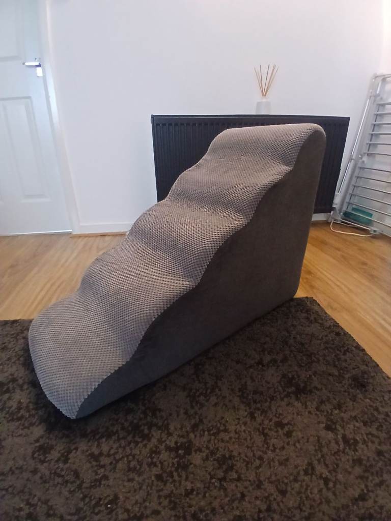 FREE - Dog Stairs