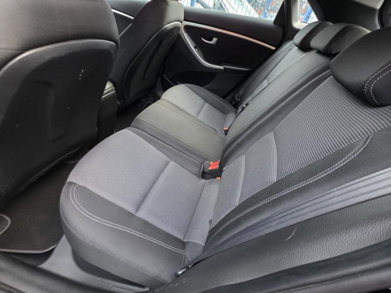 HYUNDAI I30 1.6 CRDi Active 2014