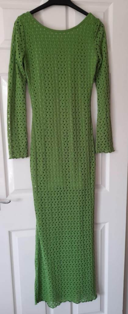 image for Size M (10) grass green lace backless maxi dress from Bershka