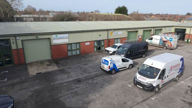 Warehouse Unit To Rent in Nottingham