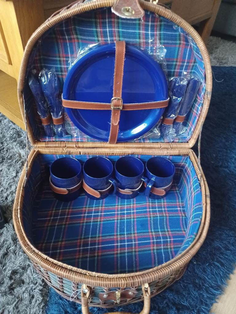 Picnic basket 