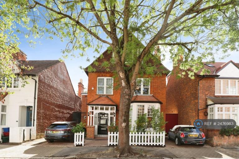 5 bedroom house in Flanders Road, London, W4 (5 bed) (#2476983)