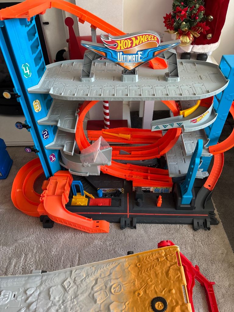 image for Hot wheels ultimate garage 