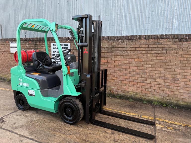 2004 Mitsubishi 2ton gas forklift, container spec 