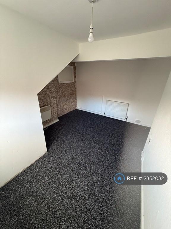 3 bedroom house in Woodview St, Leeds, LS11 (3 bed) (#2852032)