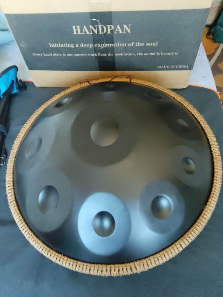 🥁 D Minor Handpan – 10 Notes | Almost New | With Stand, Case & Box
