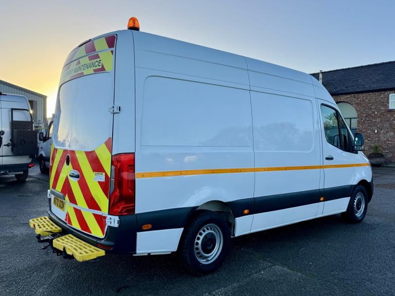 MERCEDES-BENZ SPRINTER 2.0 317 CDI L2 MWB UTILITY White Manual Diesel 2021