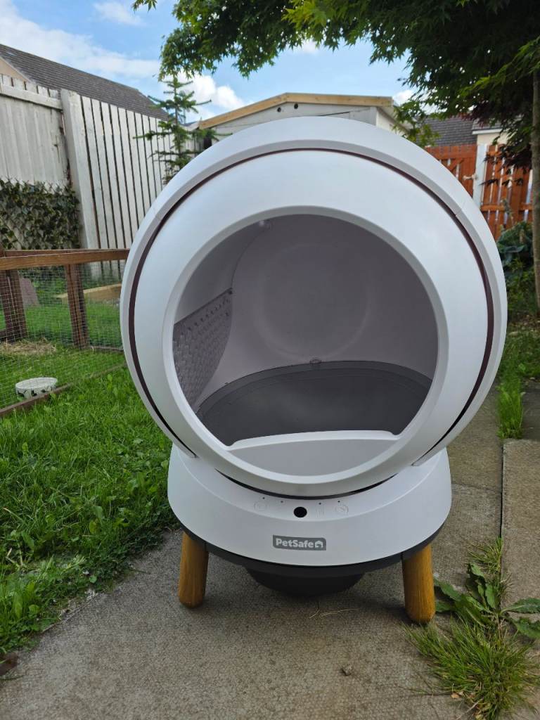Petsafe Scoopfree Smartspin Self-Cleaning Litter Box