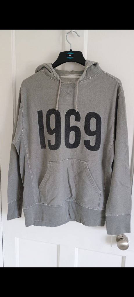 Gap 1969 hooded jumper.
