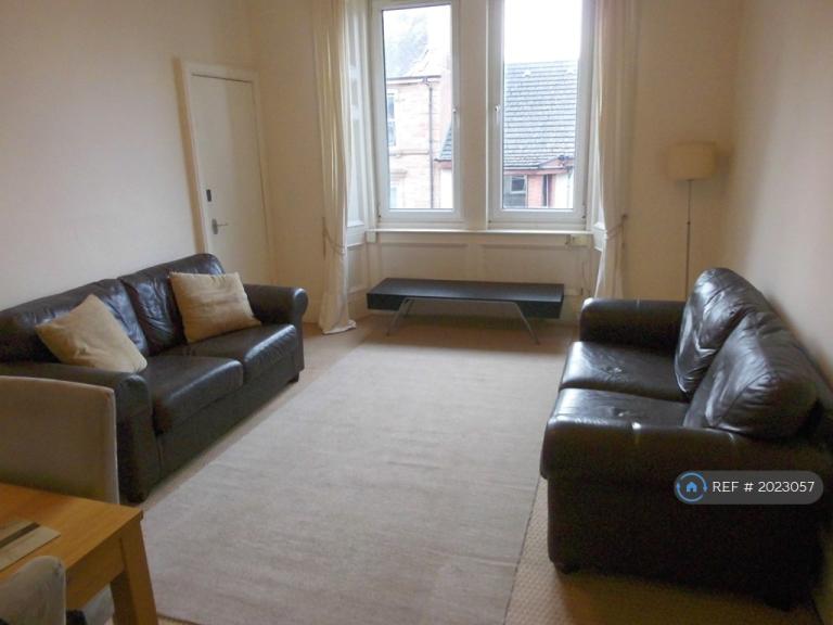 2 bedroom flat in Dickson Street, Edinburgh, EH6 (2 bed) (#2023057)