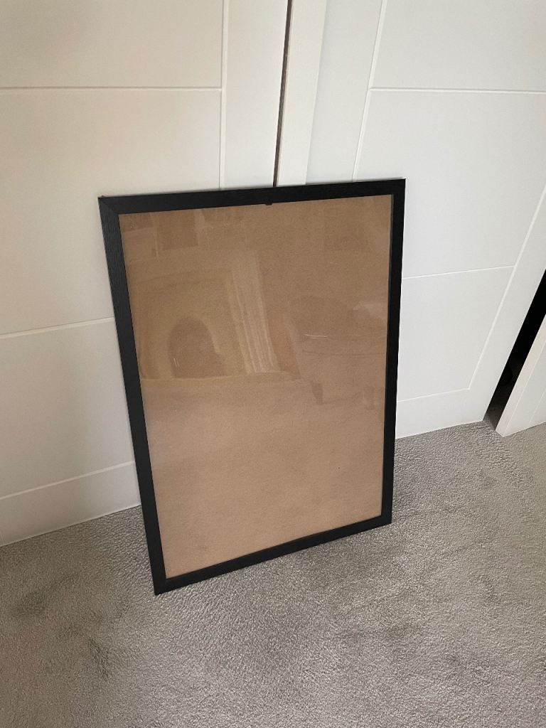 Black poster frames 