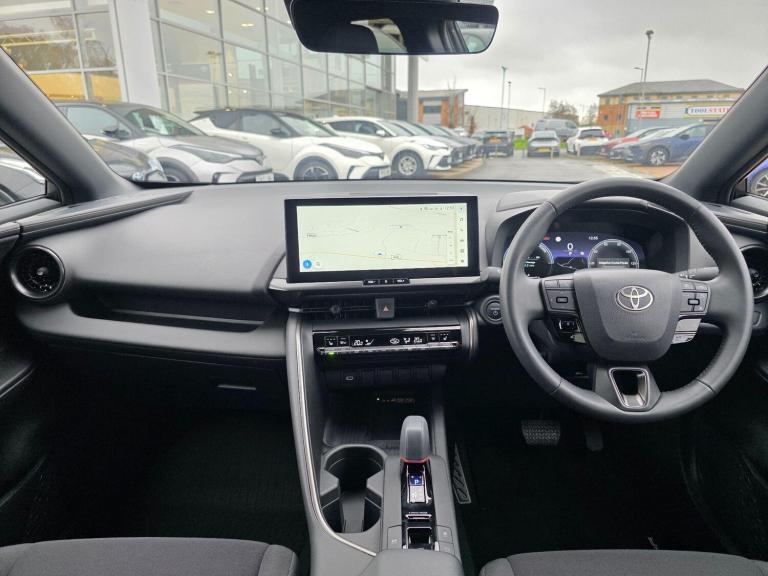 2025 Toyota C-HR 1.8 VVT-h Design SUV 5dr Petrol Hybrid CVT Euro 6 (s/s) (140 ps) HATCHBACK Petro...