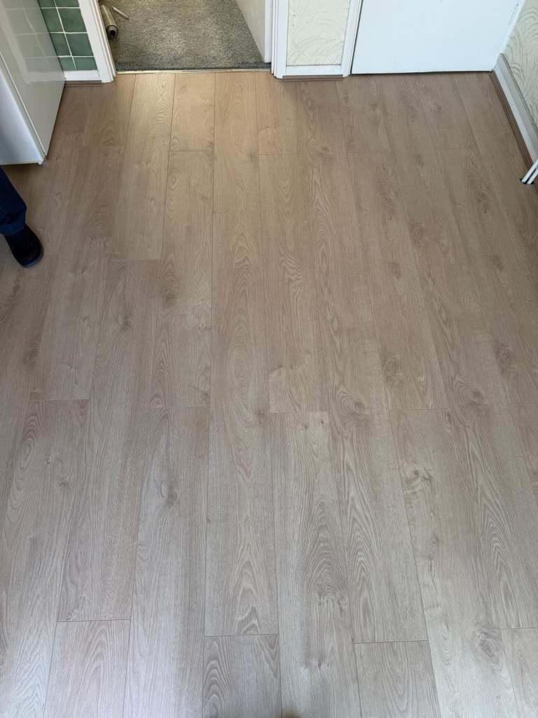 LVT & Laminate Floor Fitter | Supply & Fit inc. Underlay + Beading | Central London