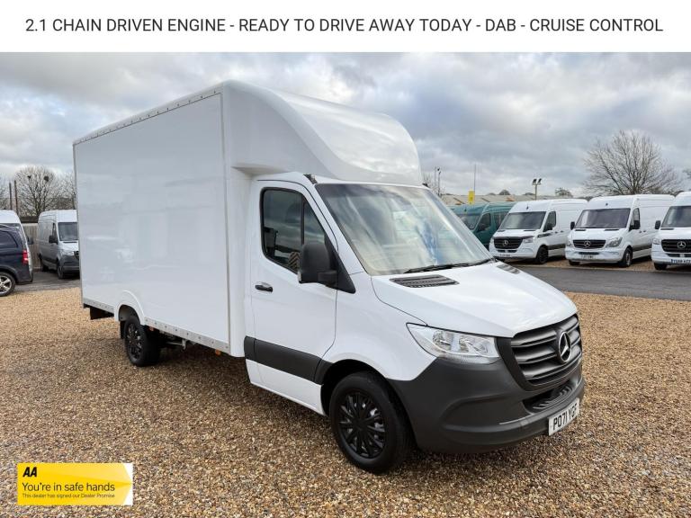 2021 Mercedes-Benz Sprinter 3.5t Progressive Chassis Cab Box Van Diesel Manual