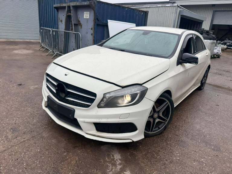 2013 MERCEDES A-CLASS A200 CDI BLUEEFFICIENCY AMG SPORT 1.8 DIESEL BREAKING FOR PARTS 