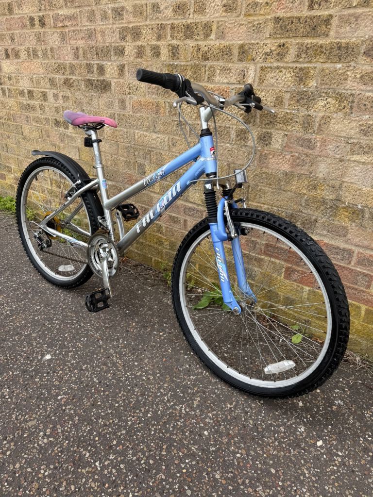 FALCON IDAHO 26 INCH LADIES/WOMEN MOUNTAIN BIKE GEARS AND SUSPENSION 