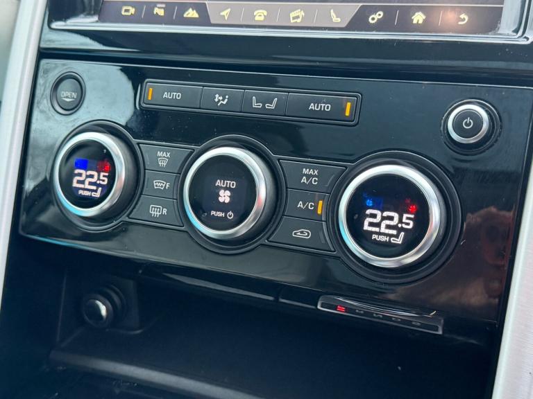 2017 Land Rover Discovery 3.0 TDV6 HSE Automatic 4WD Euro 6 5dr SUV Diesel Automatic