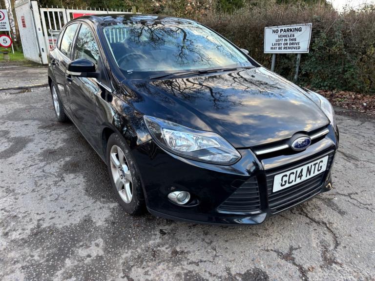2014 Ford Focus 1.0 125 EcoBoost Zetec Navigator 5dr HATCHBACK Petrol Manual
