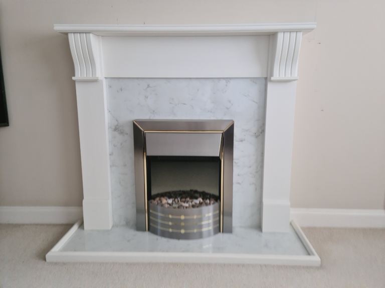 White Electric Fire and Surround – Good Condition