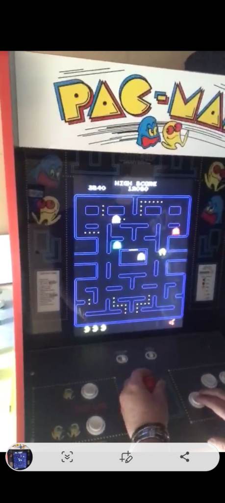 Pac-Man Arcade Machine – Good Condition, Retro Gaming Fun