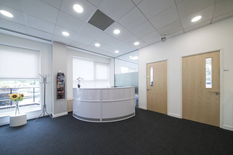 Manchester - M20 2YY \ Establish a Professional Presence for Your Business