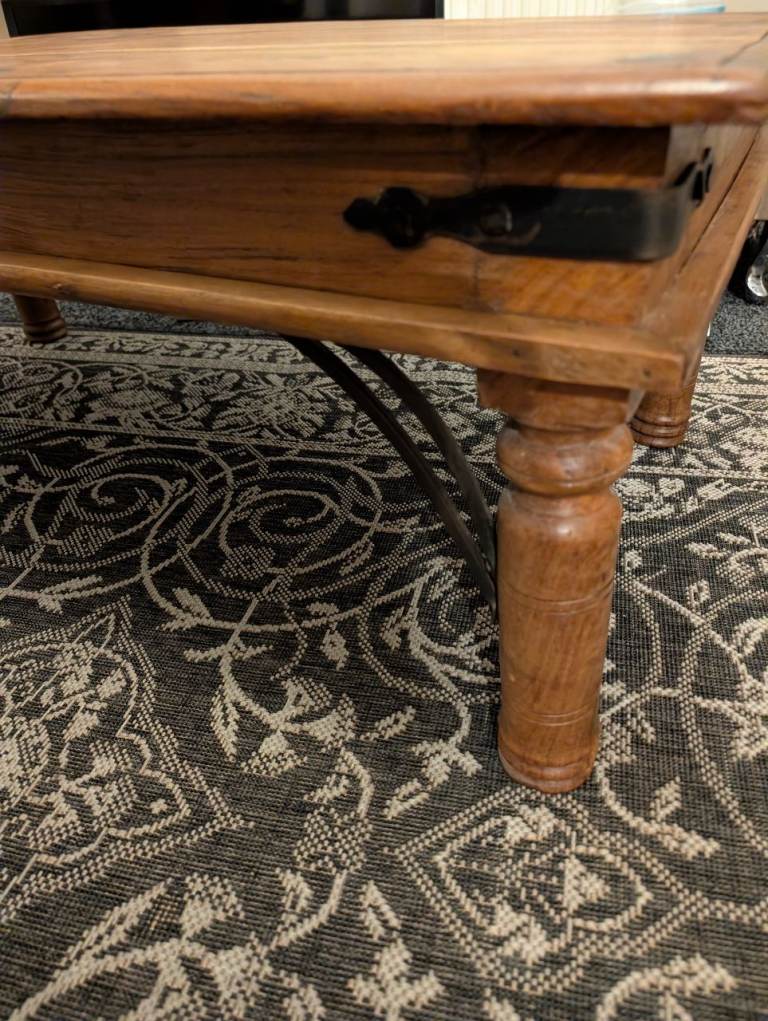 Free coffee table solid