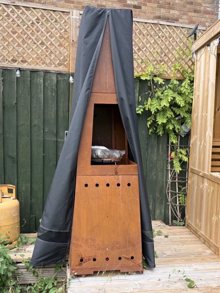 Casamia gas chiminea with cooking griddle
