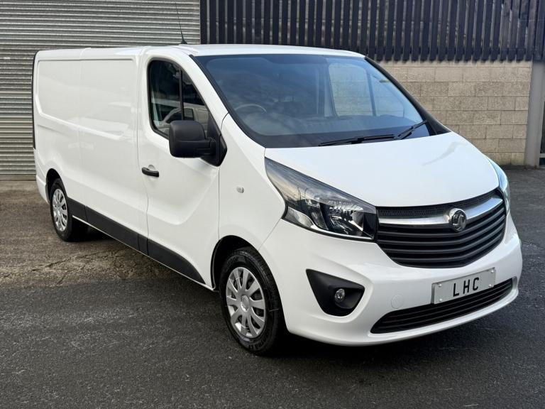 VAUXHALL VIVARO *** PLUS VAT ***. 1.6 CDTi 2900 Sportive L2 H1 Euro 6 5dr 2018
