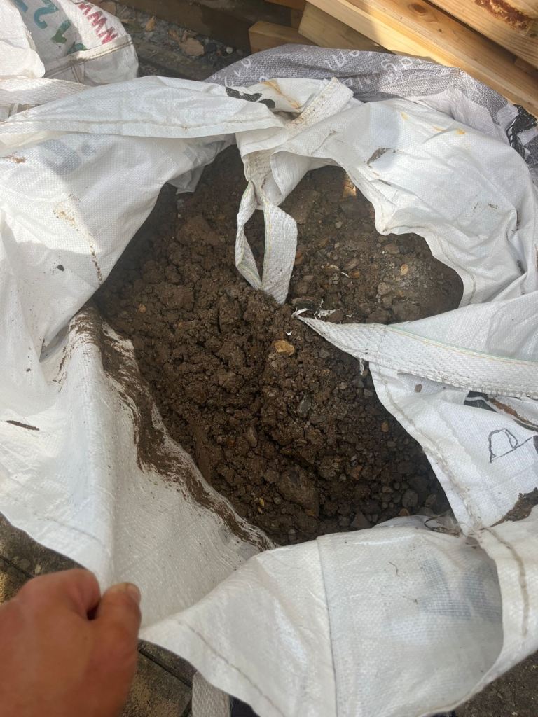 Good Quality hardcore grade one in Bulk Bag