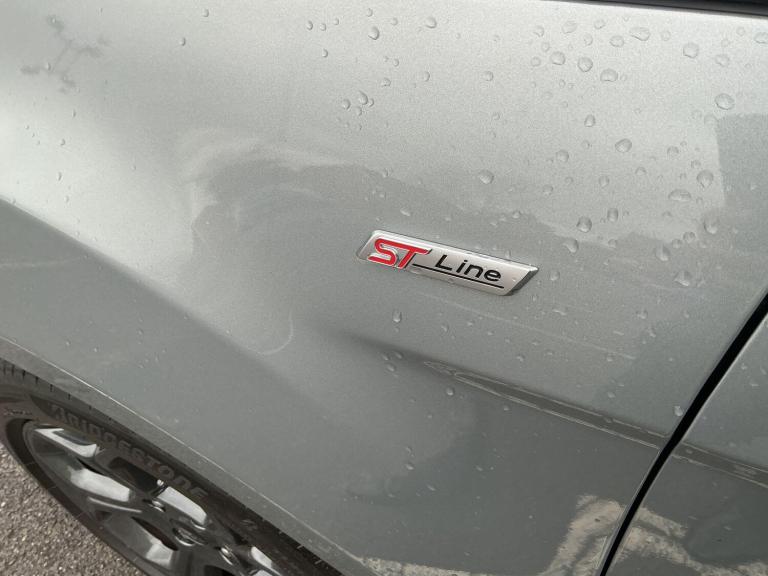 2022 Ford Ecosport EcoSport ST-Line 5 Door 1.0L Ford EcoBoost 125PS FWD 6 Speed Manual HATCHBACK ...