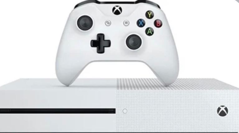 Xbox one s 2 controllers 